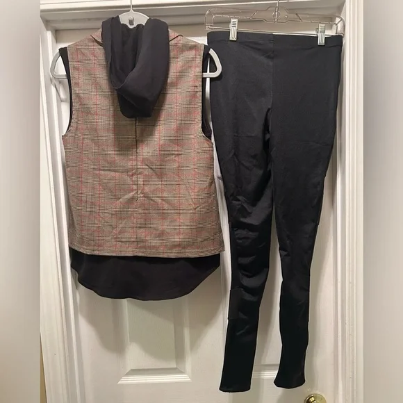 Weissman Black and Red Plaid Vest, Hoodie and leggings Hip Hop Dance Costume - Picture 4 of 4